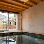 Le Jardin Secret-piscine Balneo Couverte Chauffee