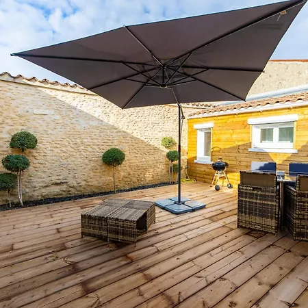 Le Jardin Secret-piscine Balnéo Couverte Chauffée Cognac